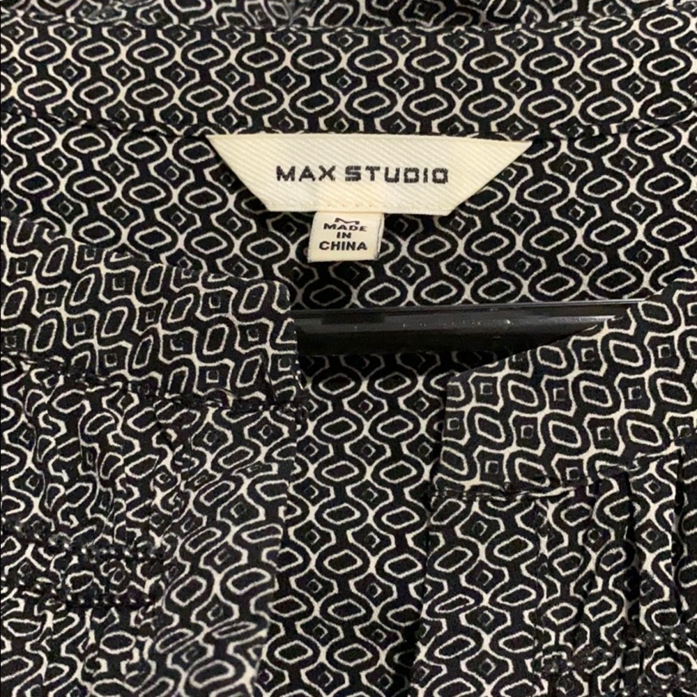 Maxstudio blouse - Picture 2 of 2